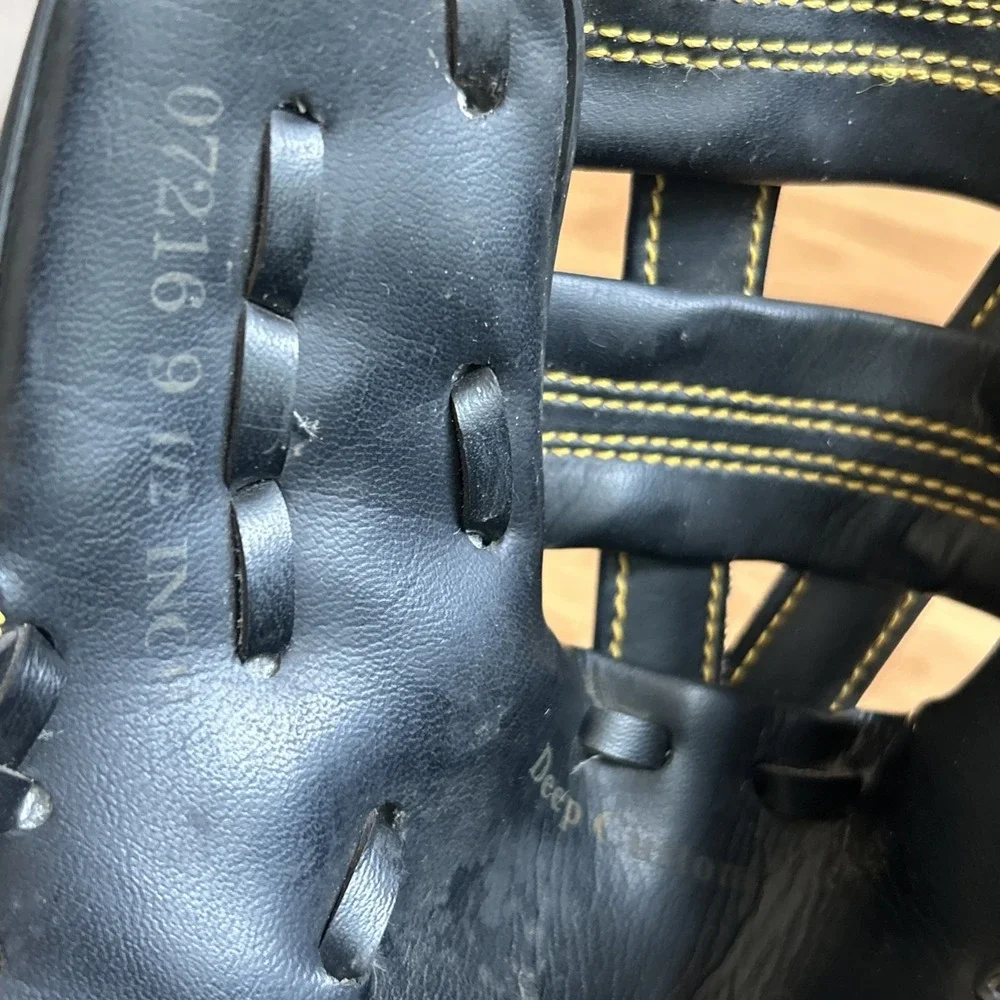 Vintage Youth Offical T Ball USA Glove T-100 RHT Handcrafted Black Size 9.5